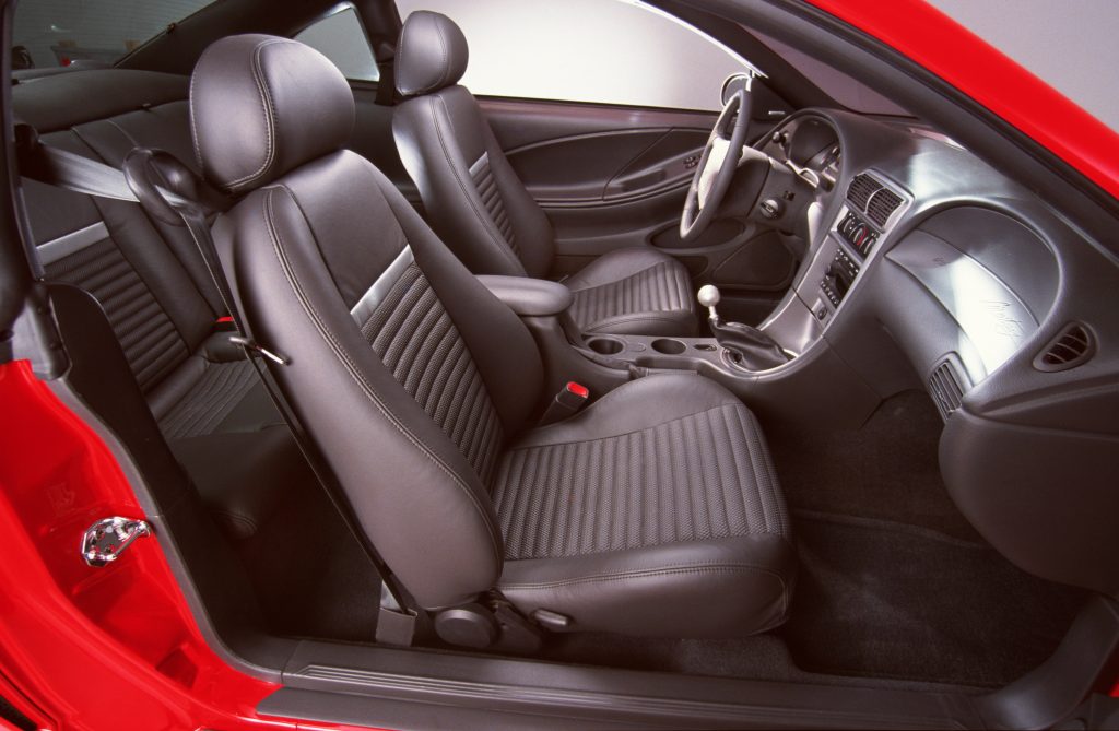 2003 Ford Mustang Mach I