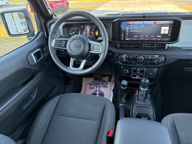 2025 Jeep Wrangler Sahara 4xe