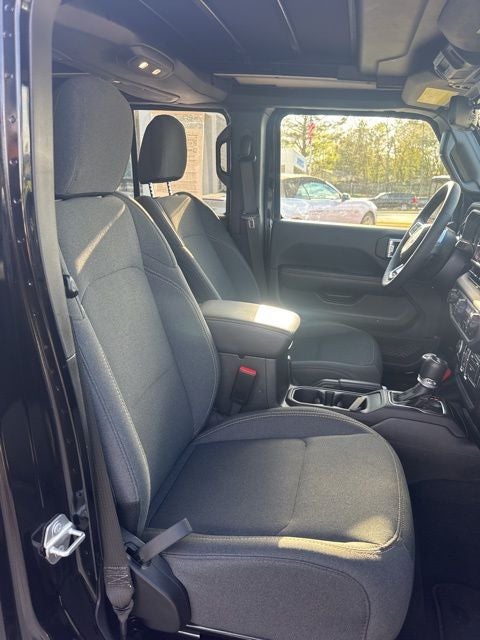 2025 Jeep Wrangler Sahara 4xe