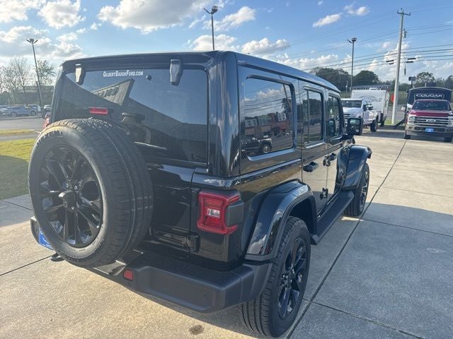 2025 Jeep Wrangler Sahara 4xe