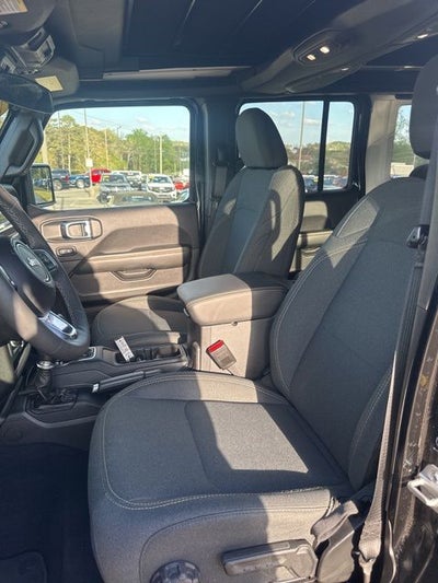 2025 Jeep Wrangler Sahara 4xe