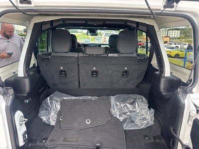 2025 Jeep Wrangler Sahara 4xe