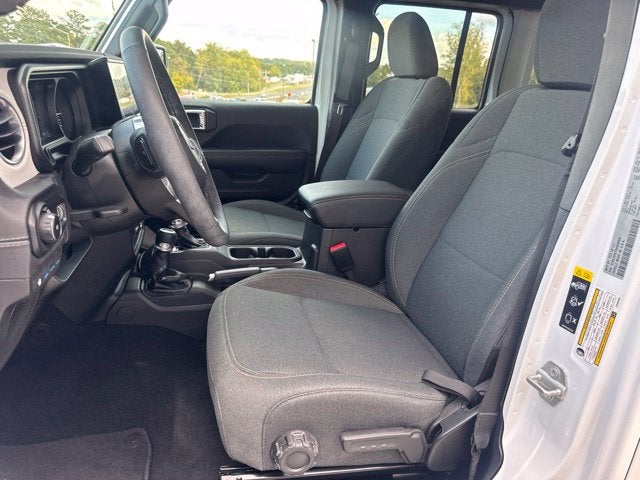 2025 Jeep Wrangler Sahara 4xe