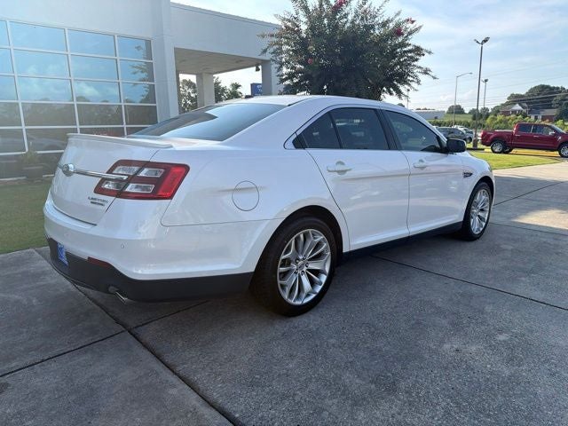 2016 Ford Taurus Limited