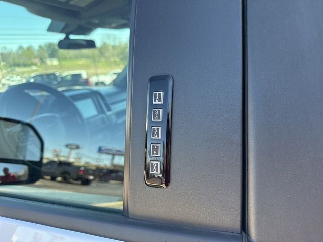 2022 Ford F-450SD XLT DRW