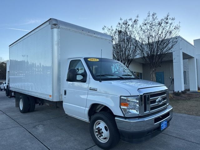 2023 Ford E-450SD Base DRW