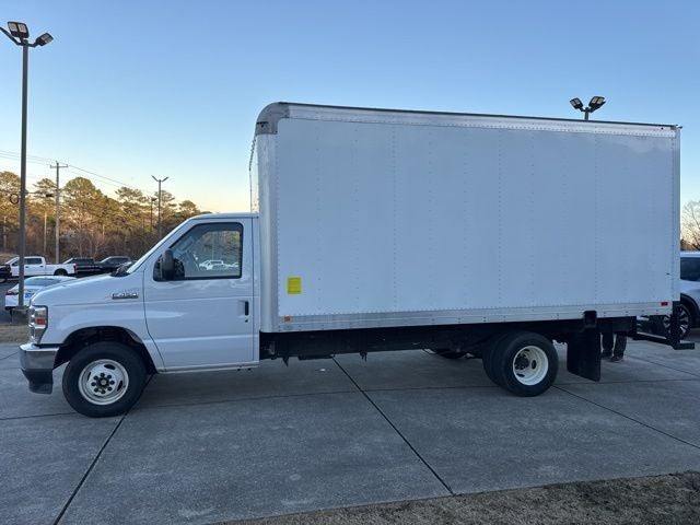 2023 Ford E-450SD Base DRW