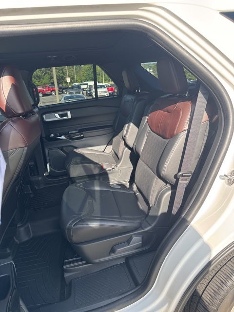 2023 Ford Explorer Platinum
