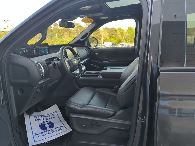 2025 Ford Expedition Tremor