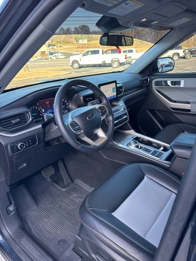 2024 Ford Explorer XLT
