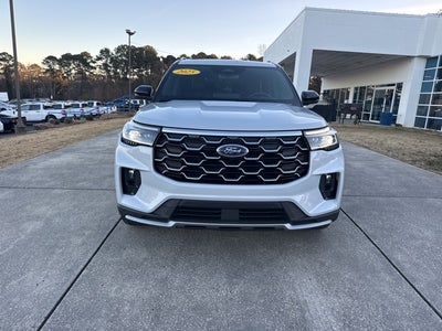 2025 Ford Explorer Platinum