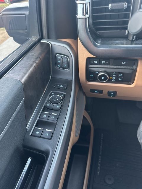 2024 Ford F-250SD Lariat