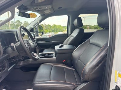 2025 Ford F-350SD Lariat