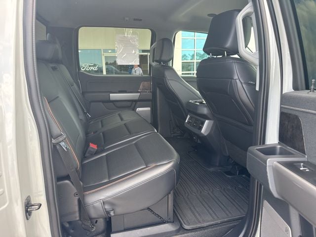 2025 Ford F-350SD Lariat