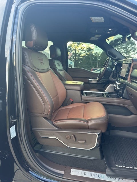 2025 Ford F-450SD King Ranch DRW
