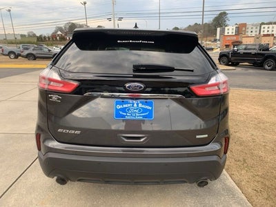 2020 Ford Edge SE