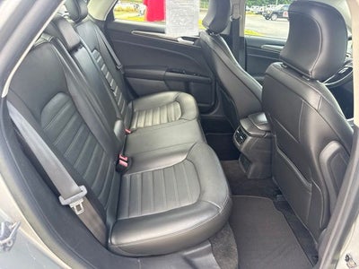 2015 Ford Fusion SE