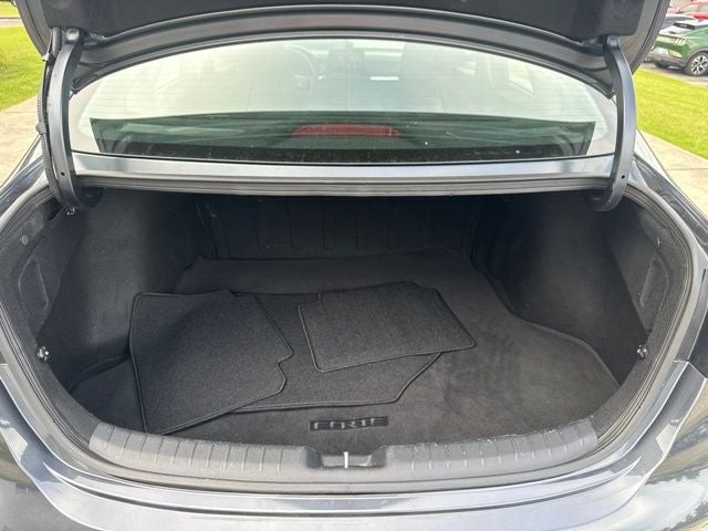 2023 Kia Forte LX