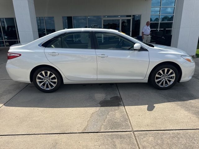2017 Toyota Camry XLE
