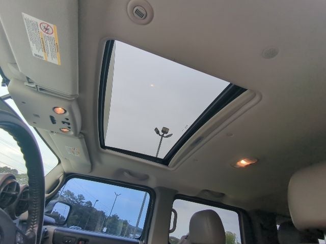 2004 Hummer H2 Base