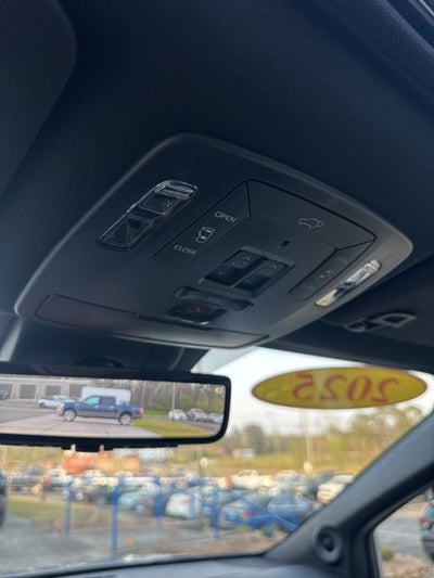 2025 Toyota Sienna Platinum 7 Passenger