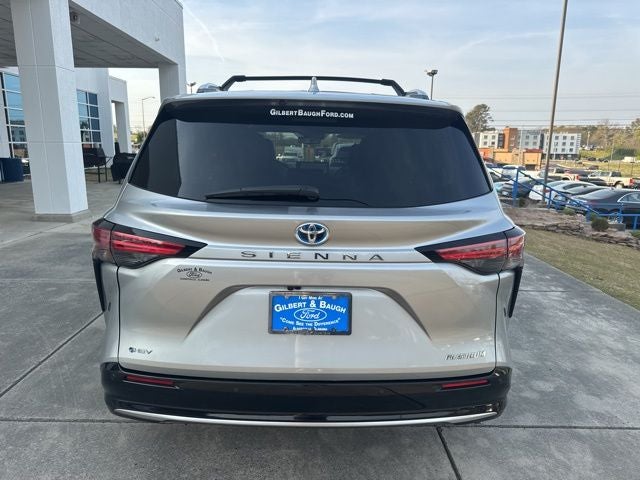 2025 Toyota Sienna Platinum 7 Passenger