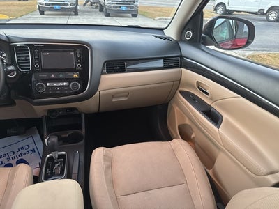 2016 Mitsubishi Outlander BASE