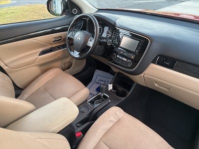 2016 Mitsubishi Outlander BASE
