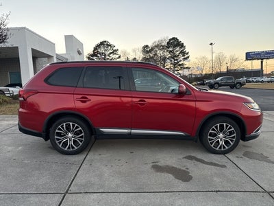 2016 Mitsubishi Outlander BASE