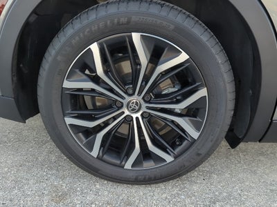 2023 Toyota Crown BASE