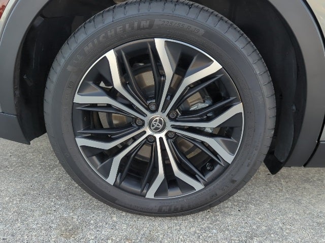 2023 Toyota Crown BASE